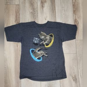 We Love Fine Cat Portal T-shirt Large